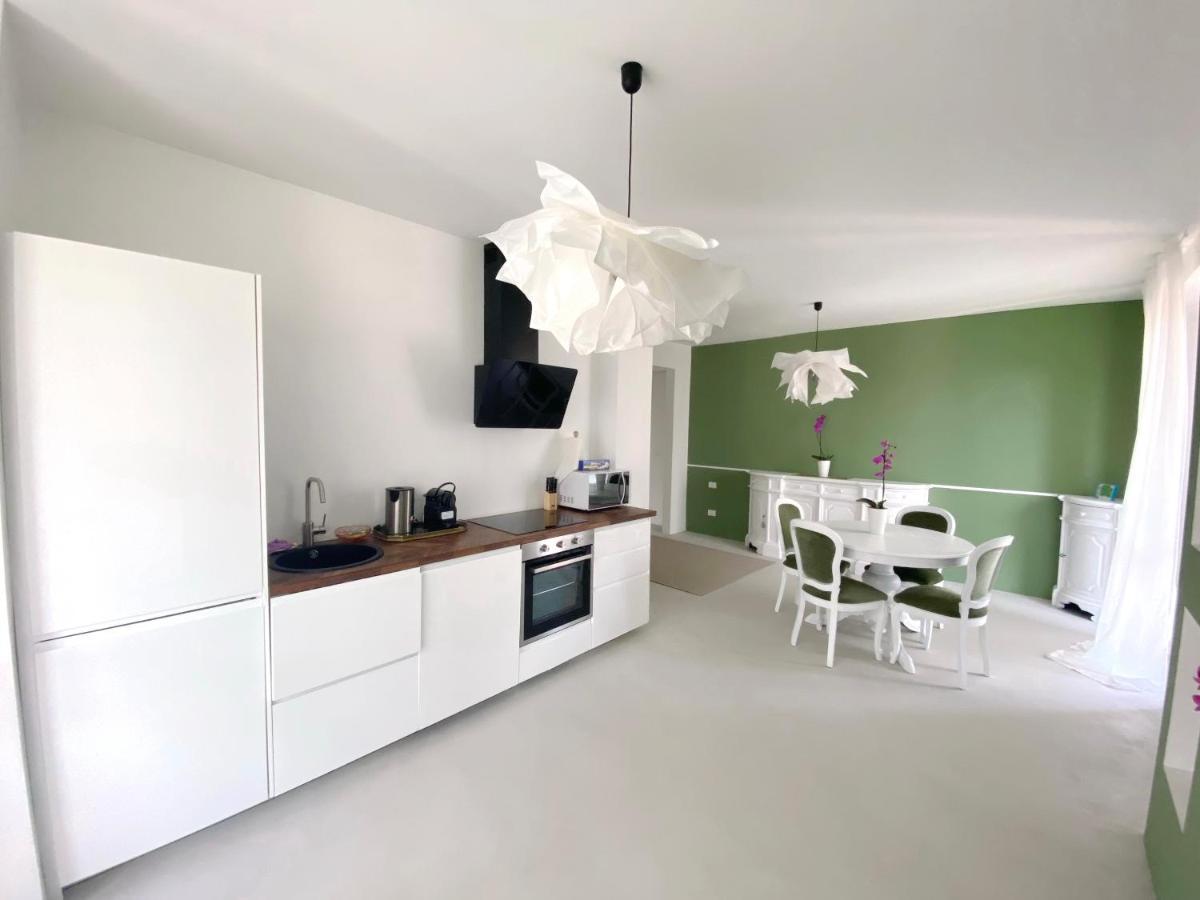 Lovingstresa 2 Brand New Apartment Εξωτερικό φωτογραφία