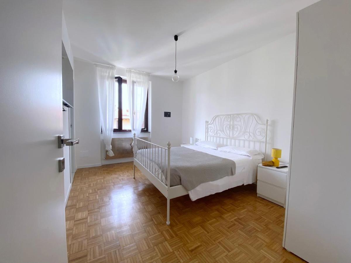 Lovingstresa 2 Brand New Apartment Εξωτερικό φωτογραφία